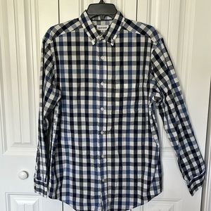 Men’s medium long sleeve button up by Haggar